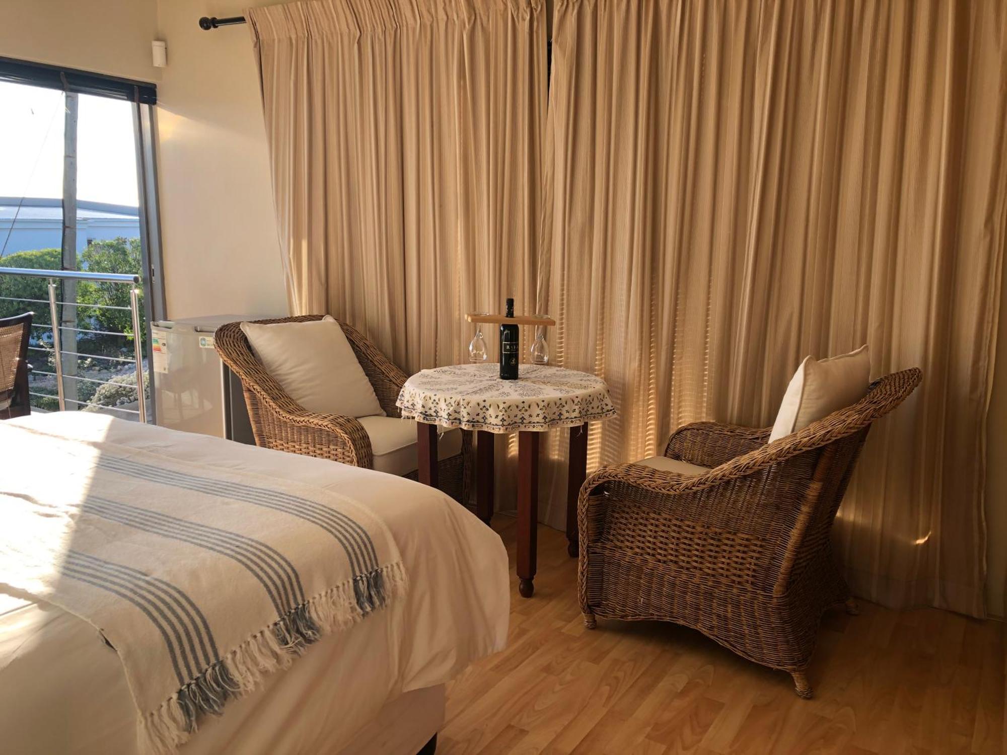 Marine 5 Boutique Hotel Gansbaai Exterior photo